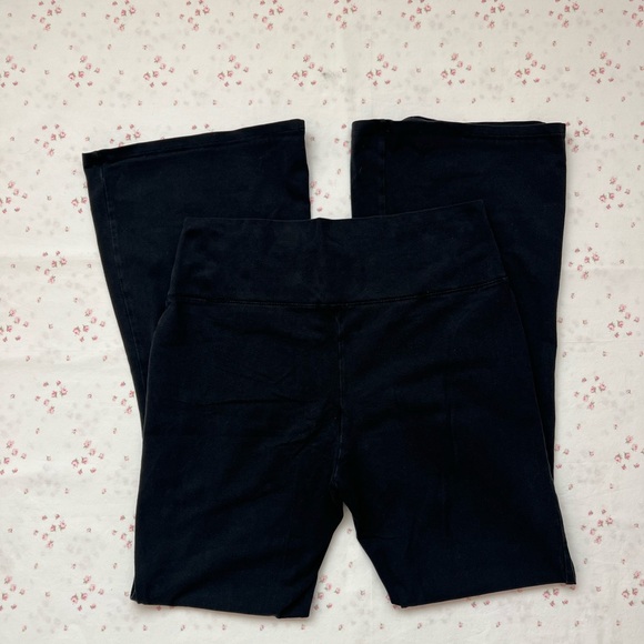 Wild Fable Black Flare Leggings - Picture 4 of 5